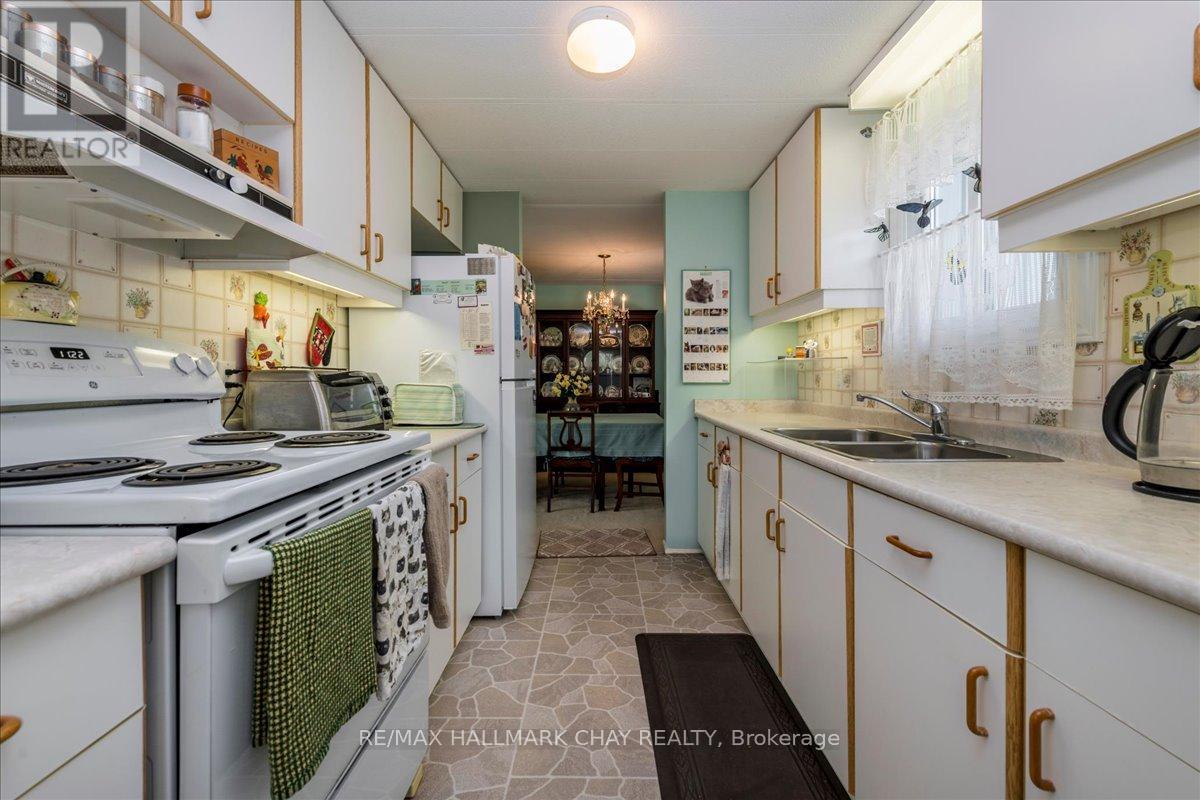 2 Poplar Court, Innisfil, Ontario  L9S 1M5 - Photo 8 - N13647250