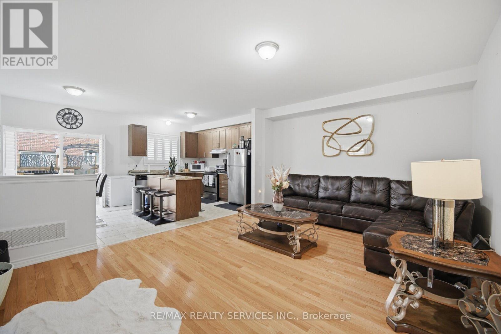 25 Yately Street, Brampton, Ontario  L7A 4R9 - Photo 12 - W13672074