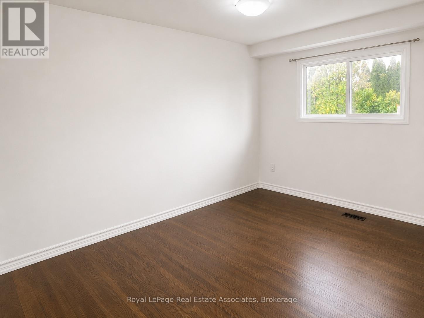 Upper - 2393 Whaley Drive, Mississauga, Ontario  L5B 2B3 - Photo 14 - W13672112