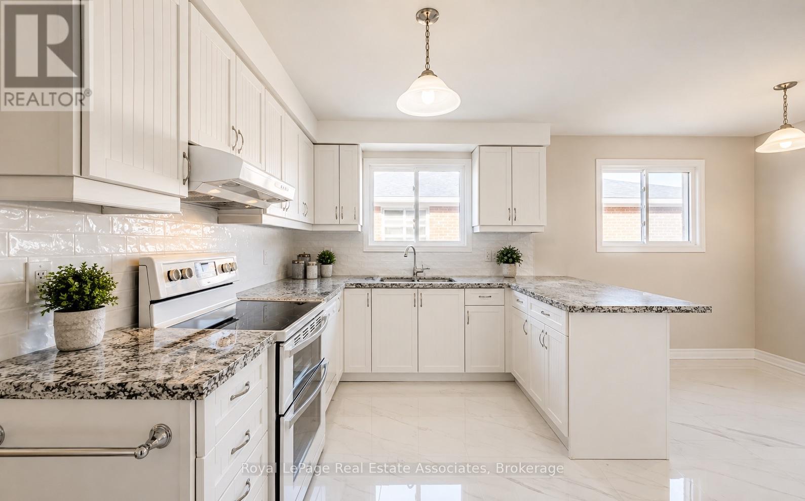 Upper - 2393 Whaley Drive, Mississauga, Ontario  L5B 2B3 - Photo 8 - W13672112
