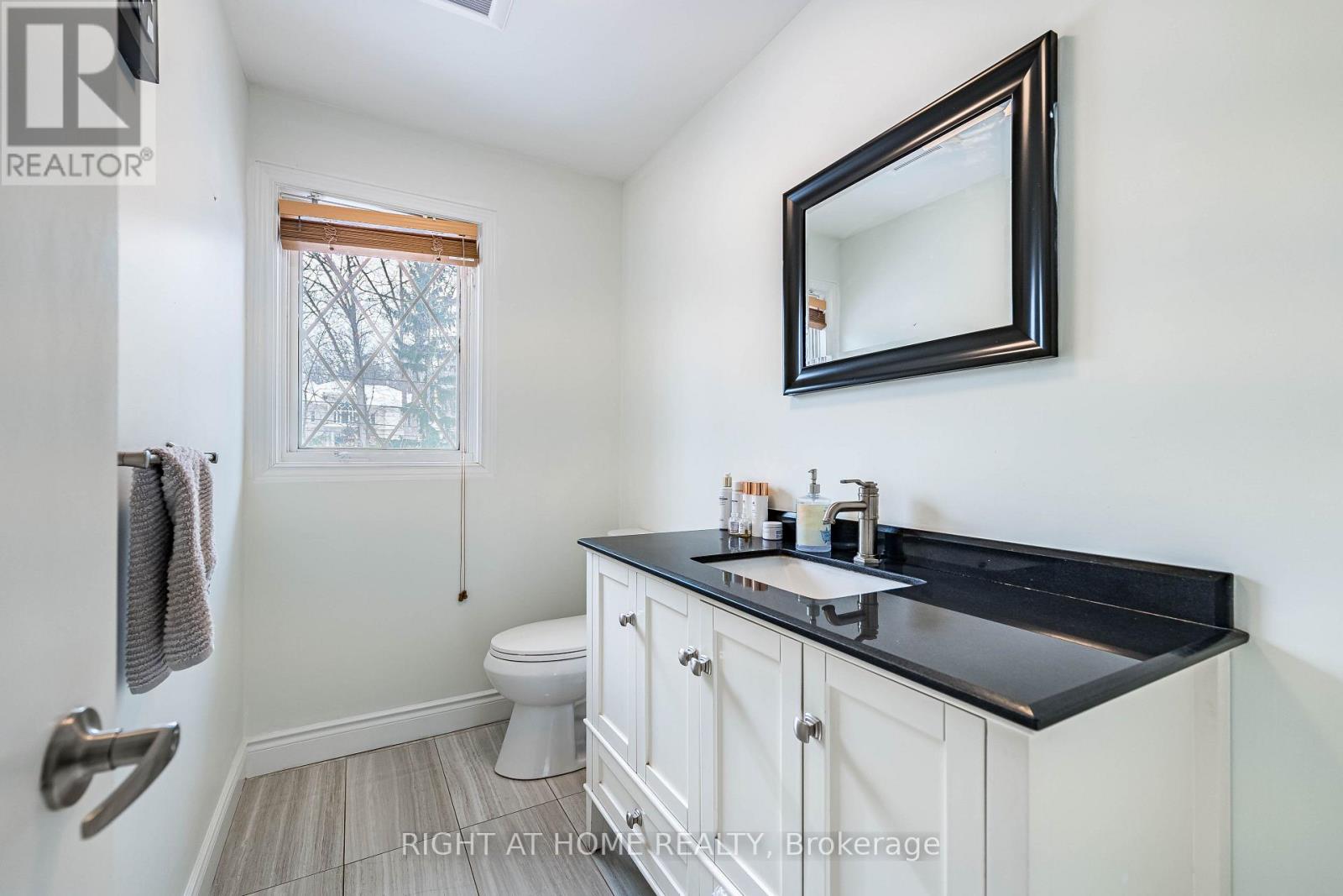 2123 Gordon Drive, Mississauga, Ontario  L5B 1S6 - Photo 28 - W13672136