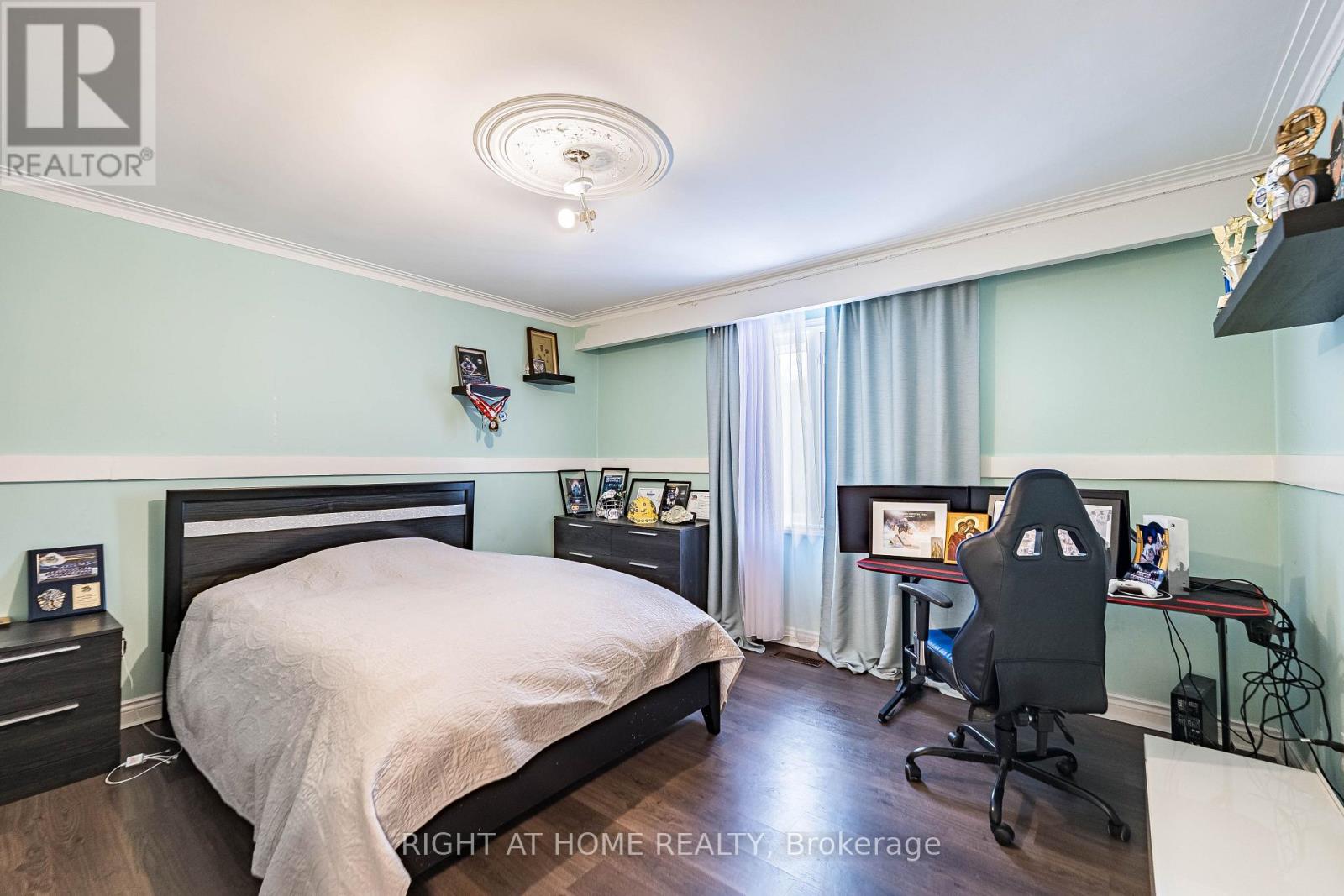 2123 Gordon Drive, Mississauga, Ontario  L5B 1S6 - Photo 36 - W13672136
