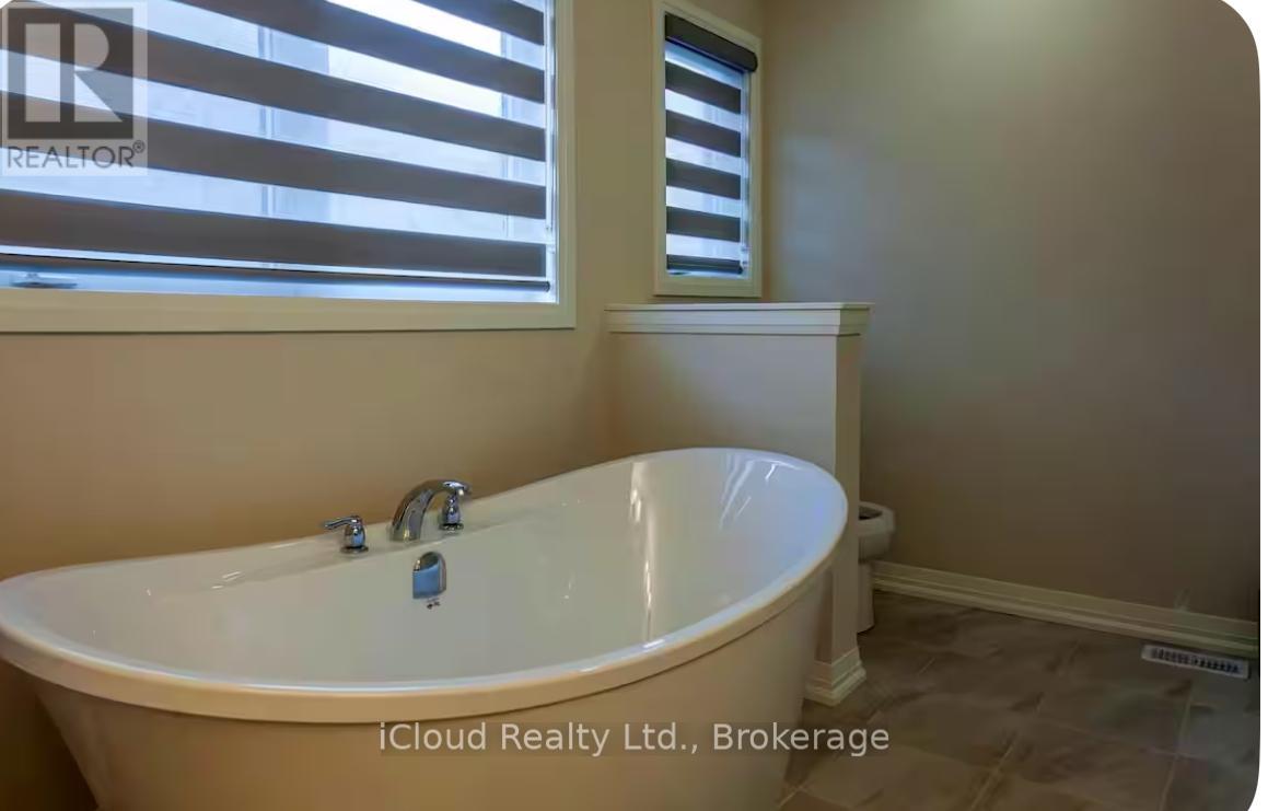 5 Wilson Court, Thorold, Ontario  L2V 4Z8 - Photo 14 - X13481512