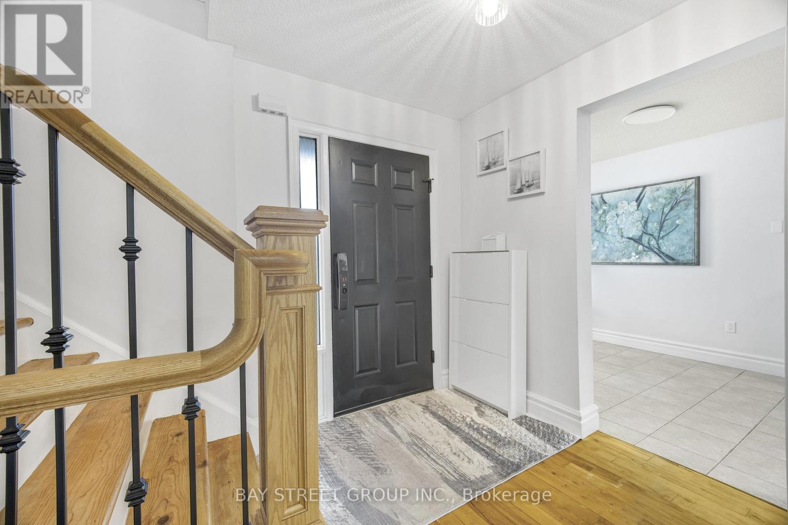 11 Coleman Court, Thorold, Ontario  L2V 4W3 - Photo 3 - X13669644