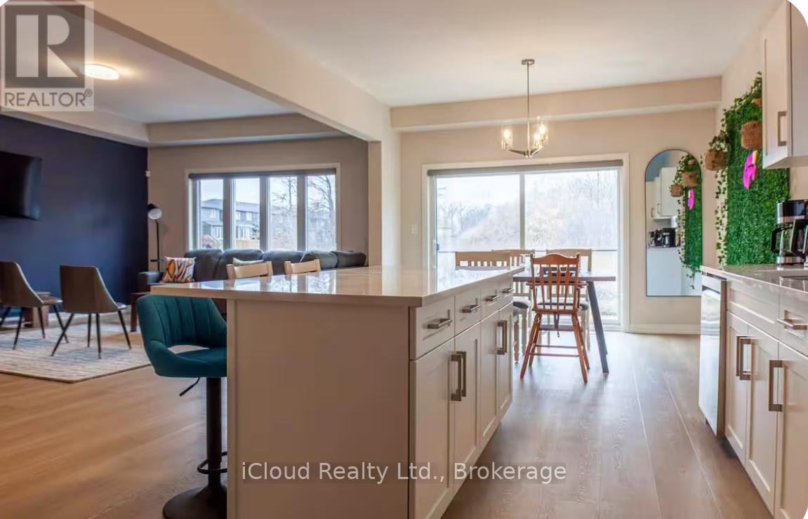 5 Wilson Court, Thorold, Ontario  L2V 4Z8 - Photo 3 - X13481512