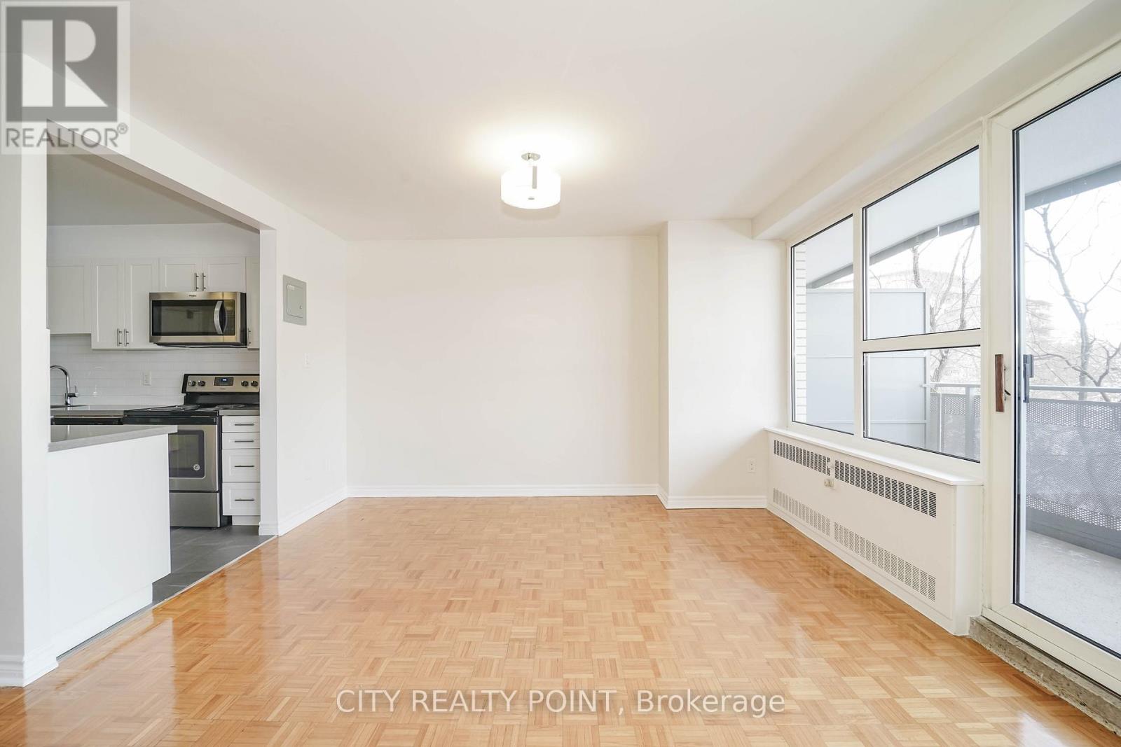 202 - 10 Shallmar Boulevard, Toronto, Ontario  M5N 1J4 - Photo 6 - C13670422
