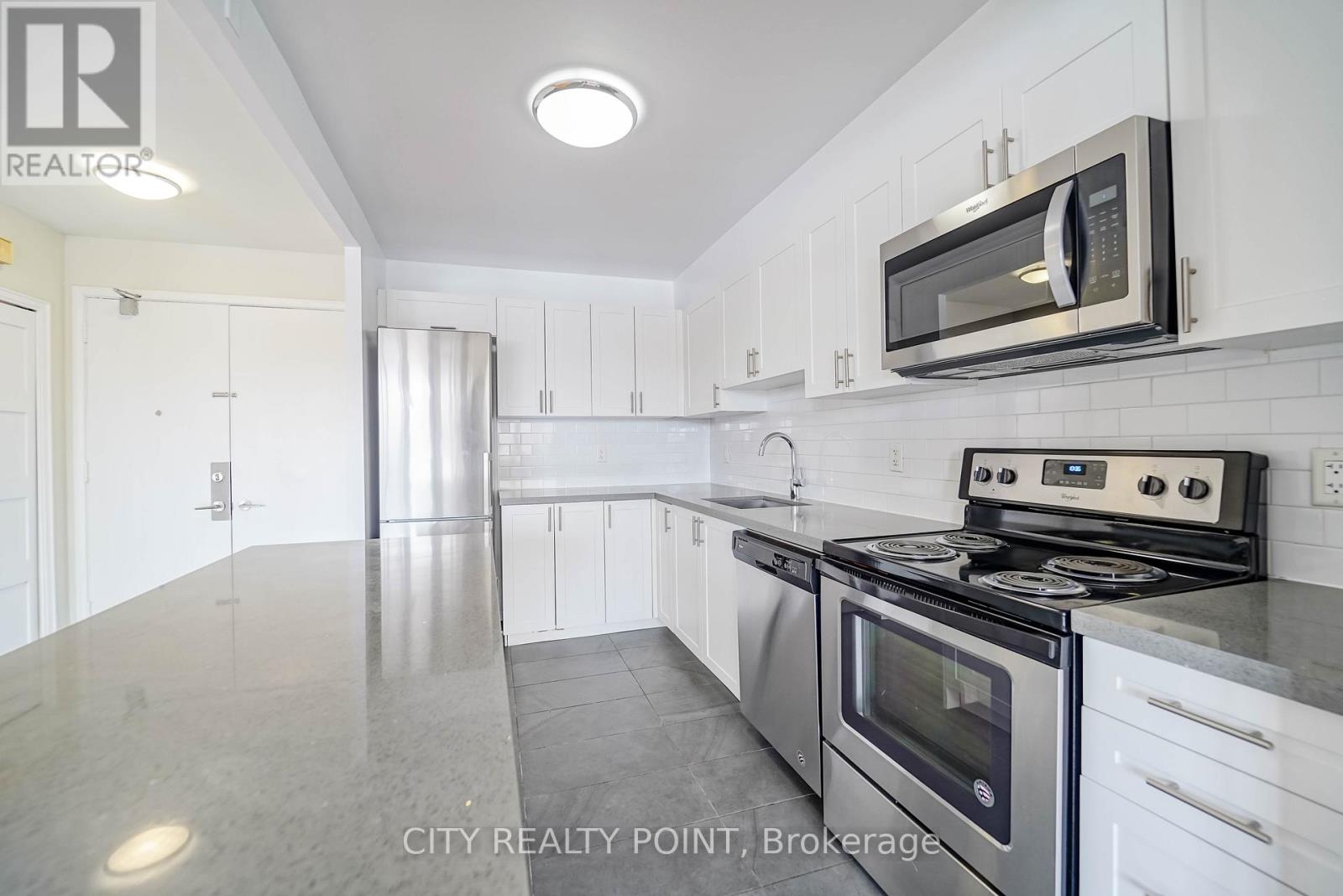 202 - 10 Shallmar Boulevard, Toronto, Ontario  M5N 1J4 - Photo 8 - C13670422