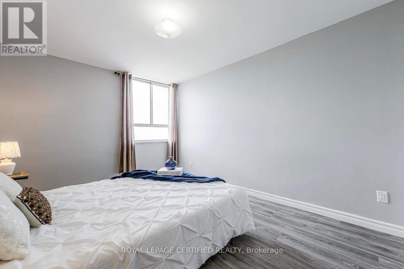 1208 - 1 Massey Square, Toronto, Ontario  M4C 5L4 - Photo 19 - E13670474