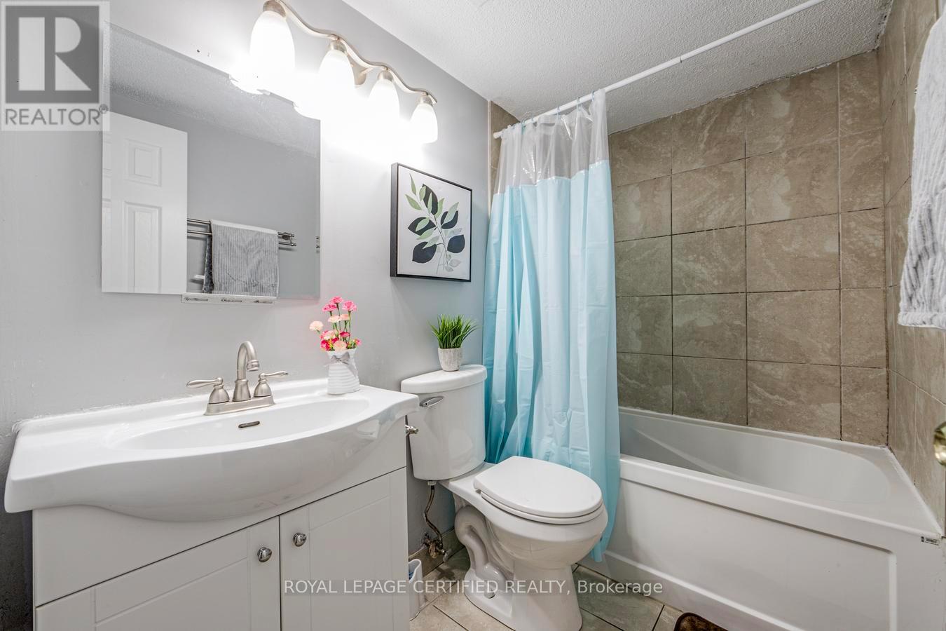 1208 - 1 Massey Square, Toronto, Ontario  M4C 5L4 - Photo 20 - E13670474