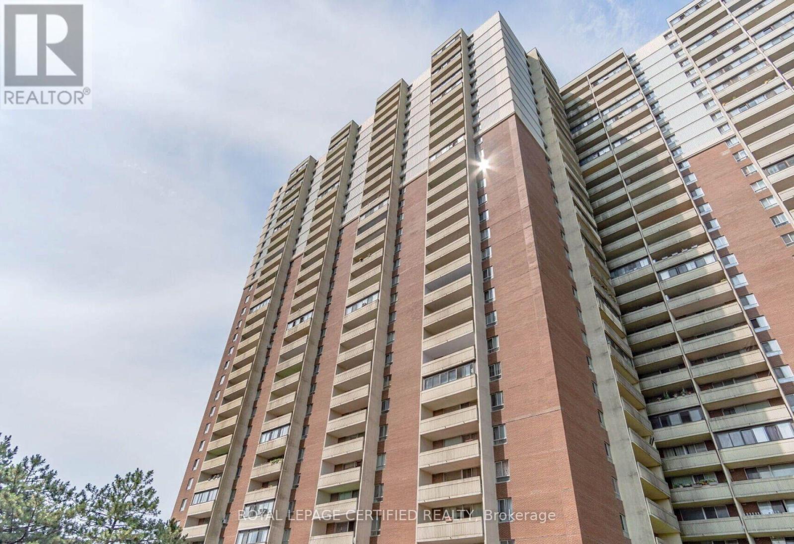 1208 - 1 MASSEY SQUARE, Toronto, Ontario