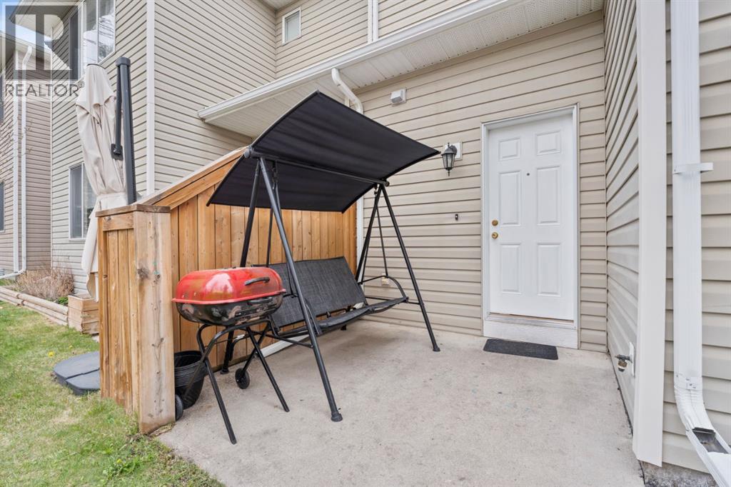 27 Bridleridge View SW, Calgary, Alberta  T2Y 0A7 - Photo 36 - A2310777