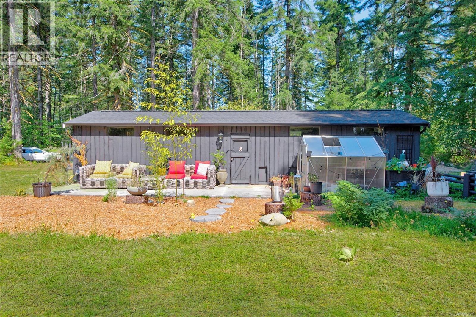 3569 Macaulay Rd, Black Creek, British Columbia  V9J 1E4 - Photo 28 - 1046771