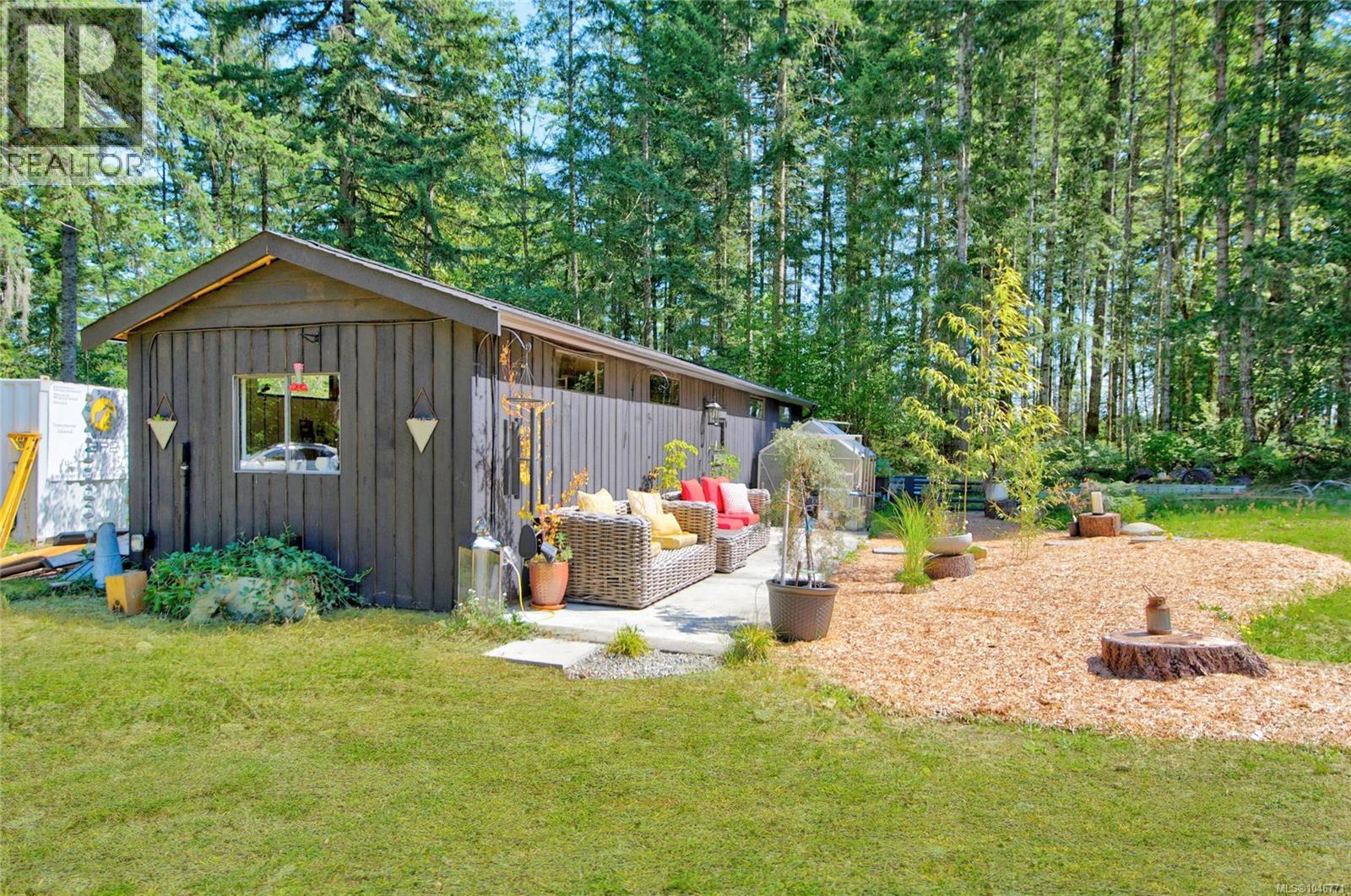 3569 Macaulay Rd, Black Creek, British Columbia  V9J 1E4 - Photo 46 - 1046771