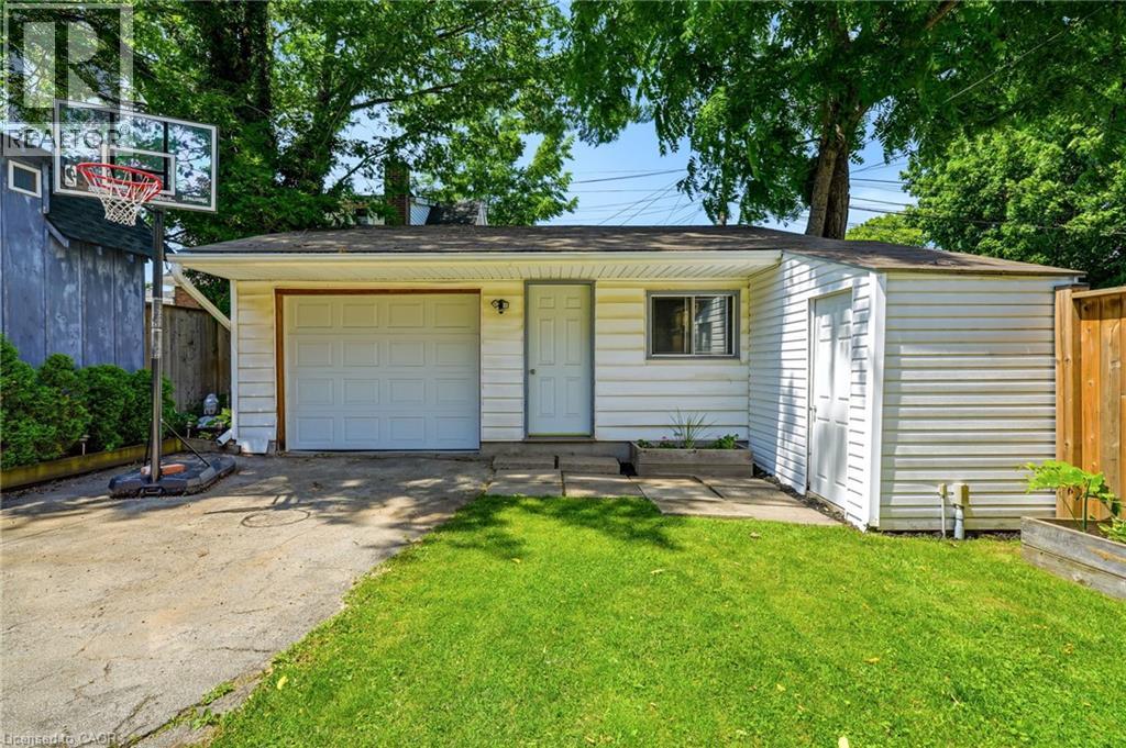 92 Province Street S, Hamilton, Ontario  L8K 2K8 - Photo 43 - 40848937