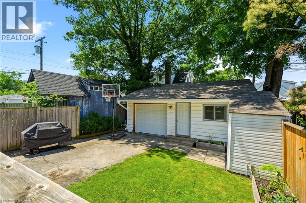 92 Province Street S, Hamilton, Ontario  L8K 2K8 - Photo 41 - 40848937