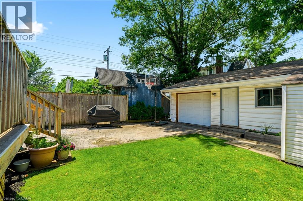 92 Province Street S, Hamilton, Ontario  L8K 2K8 - Photo 47 - 40848937