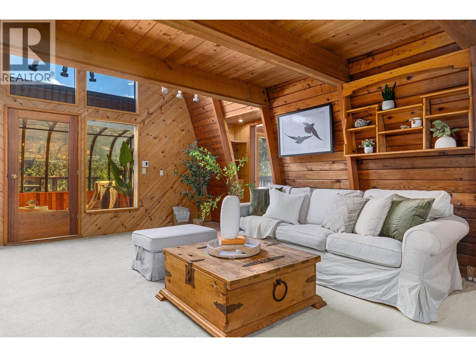9480 Emerald Drive, Whistler, British Columbia  V8E 0G5 - Photo 2 - R3139277