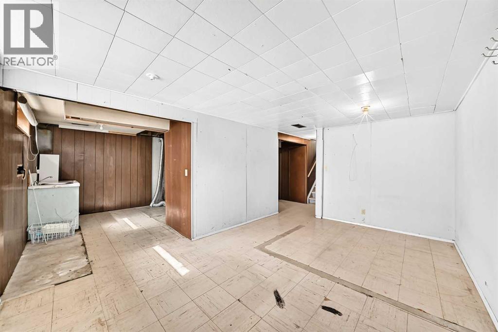 6839 Huntridge Hill NE, Calgary, Alberta  T2K 4A1 - Photo 30 - A2327673