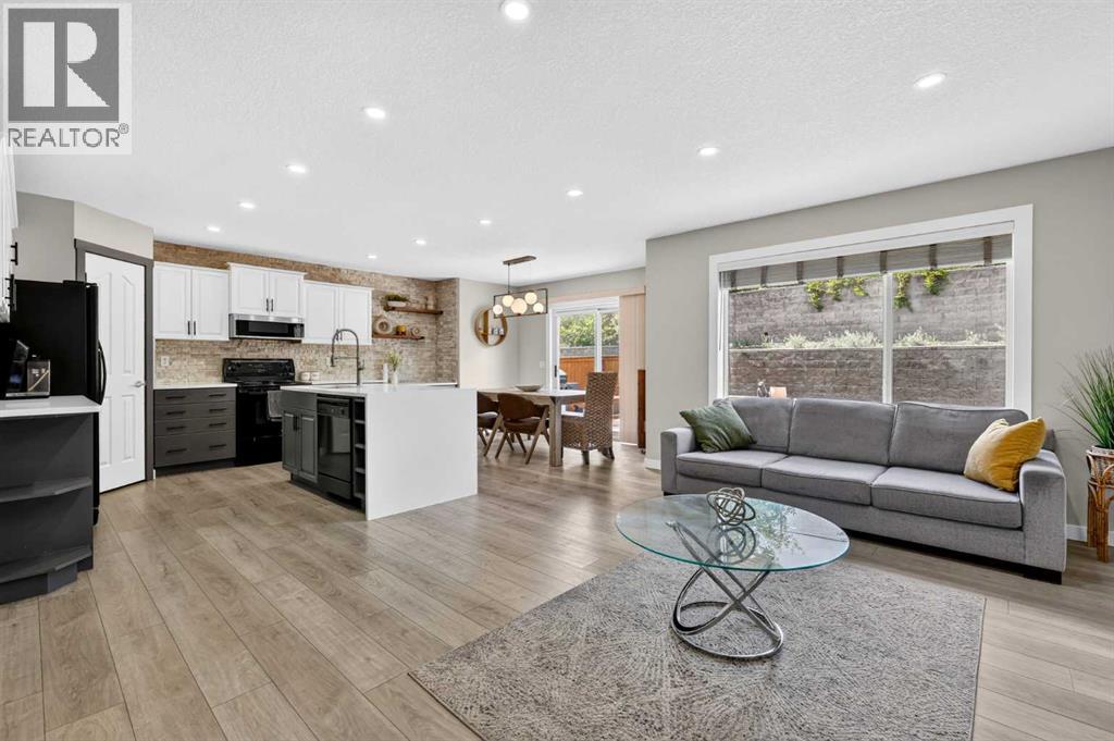 261 Panamount Hill NW, Calgary, Alberta  T3K 5M3 - Photo 9 - A2331287