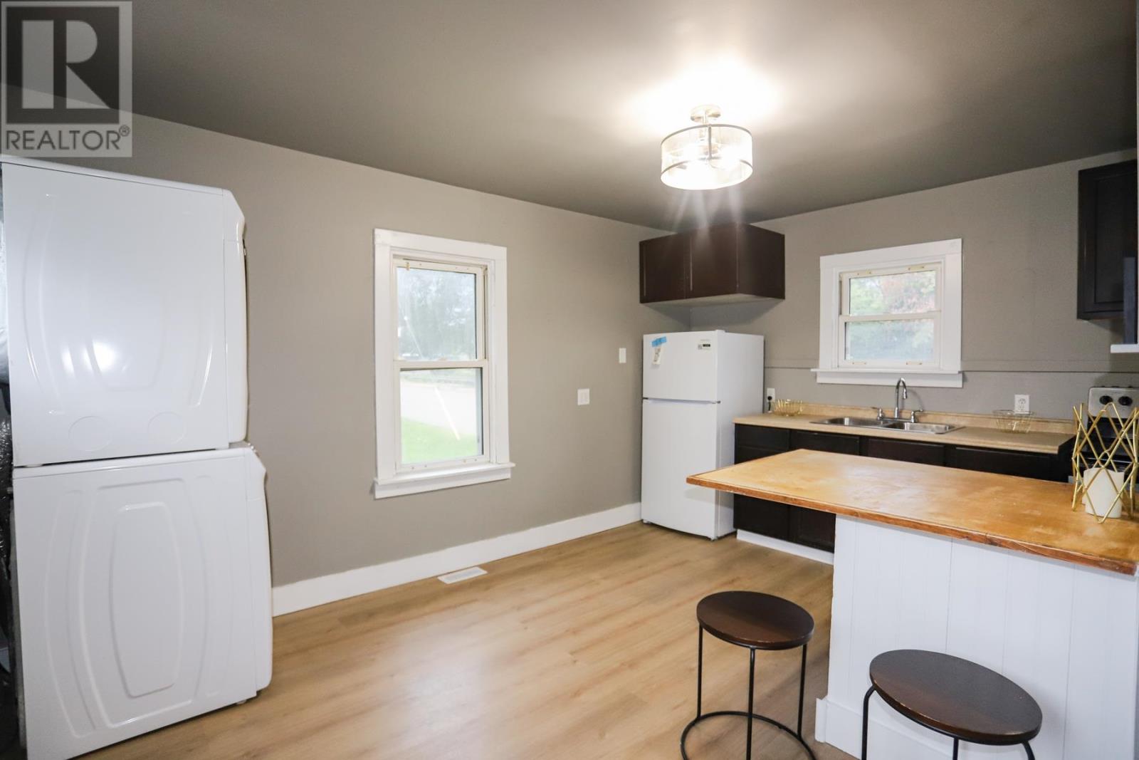 299 Goulais Ave, Sault Ste Marie, Ontario  P6C 5A2 - Photo 5 - SM261274