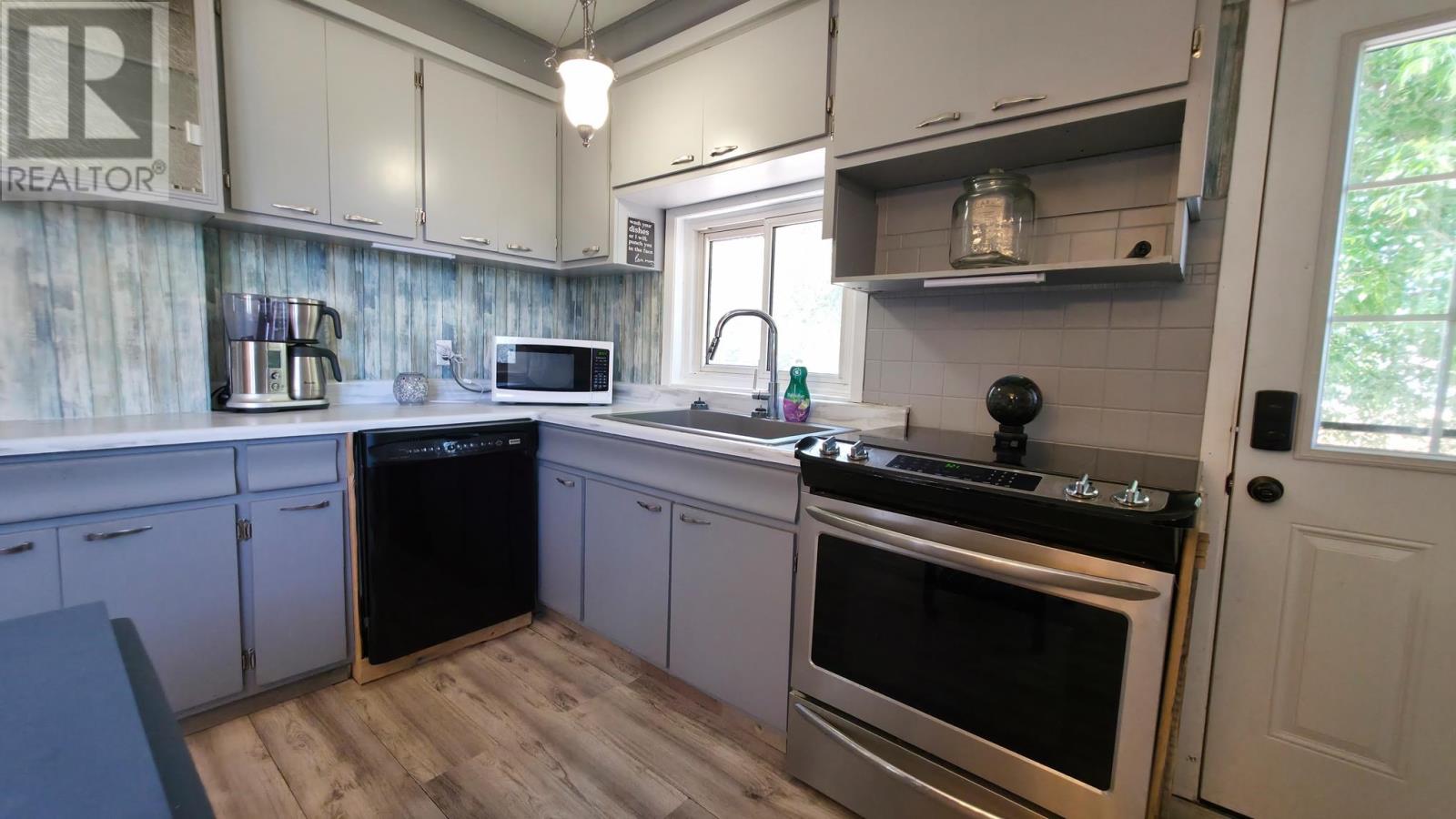 27 Abbott St, Sault Ste. Marie, Ontario  P6A 2V8 - Photo 26 - SM262172