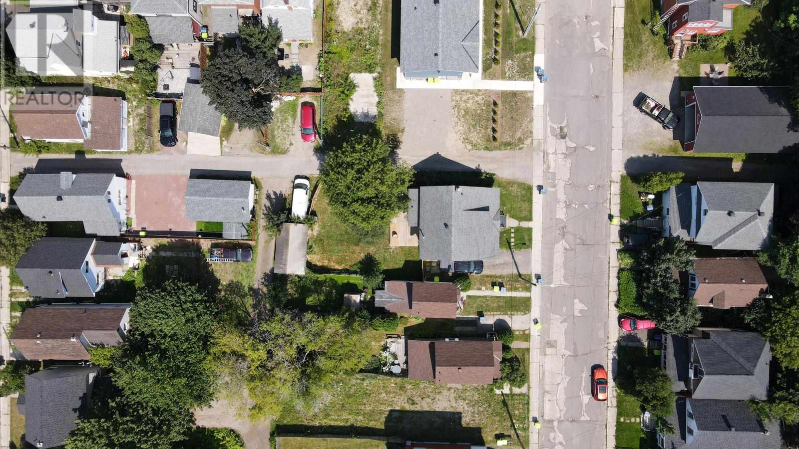 27 Abbott St, Sault Ste. Marie, Ontario  P6A 2V8 - Photo 10 - SM262172