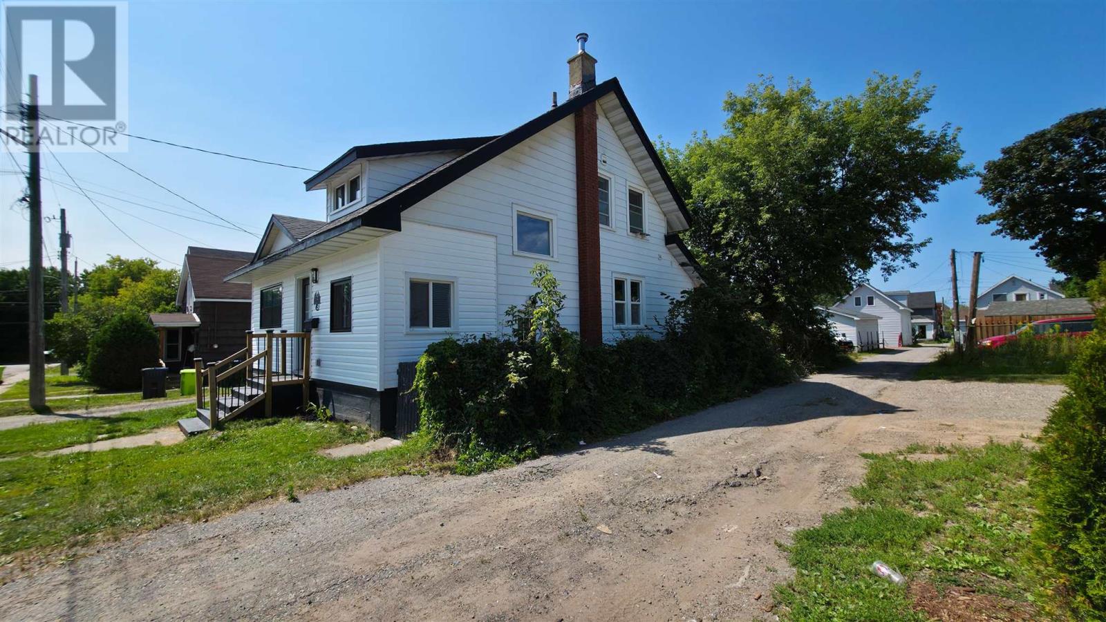 27 Abbott St, Sault Ste. Marie, Ontario  P6A 2V8 - Photo 2 - SM262172