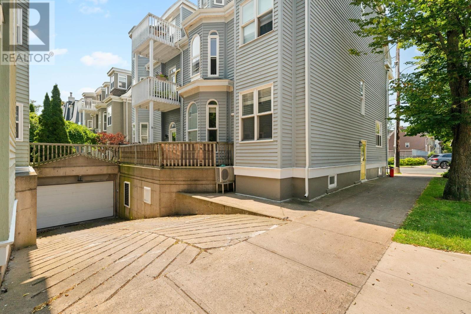 1 1069 South Park Street, Halifax, Nova Scotia  B3H 2W5 - Photo 2 - 202620511