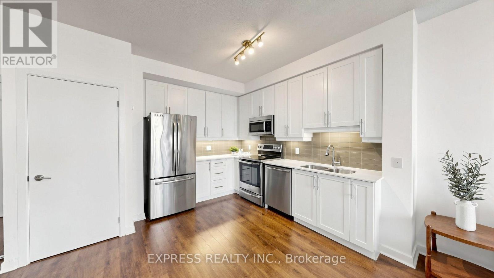 4207 - 33 Bay Street, Toronto, Ontario  M5J 2Z3 - Photo 8 - C13663682