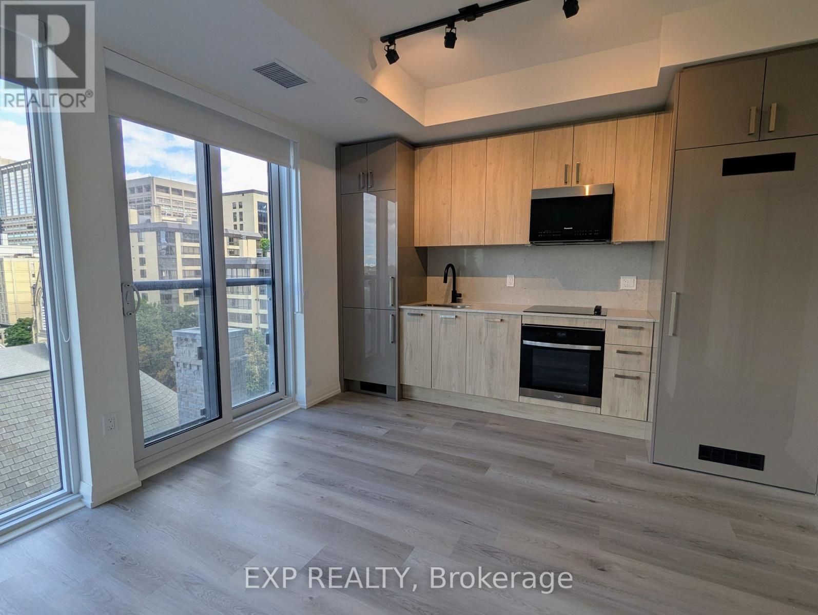 814 - 280 Dundas Street W, Toronto, Ontario  M5T 1V4 - Photo 3 - C13670018