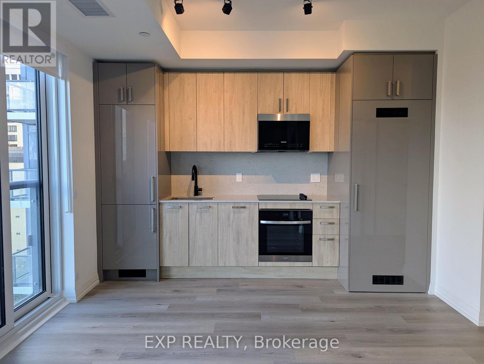 814 - 280 Dundas Street W, Toronto, Ontario  M5T 1V4 - Photo 2 - C13670018