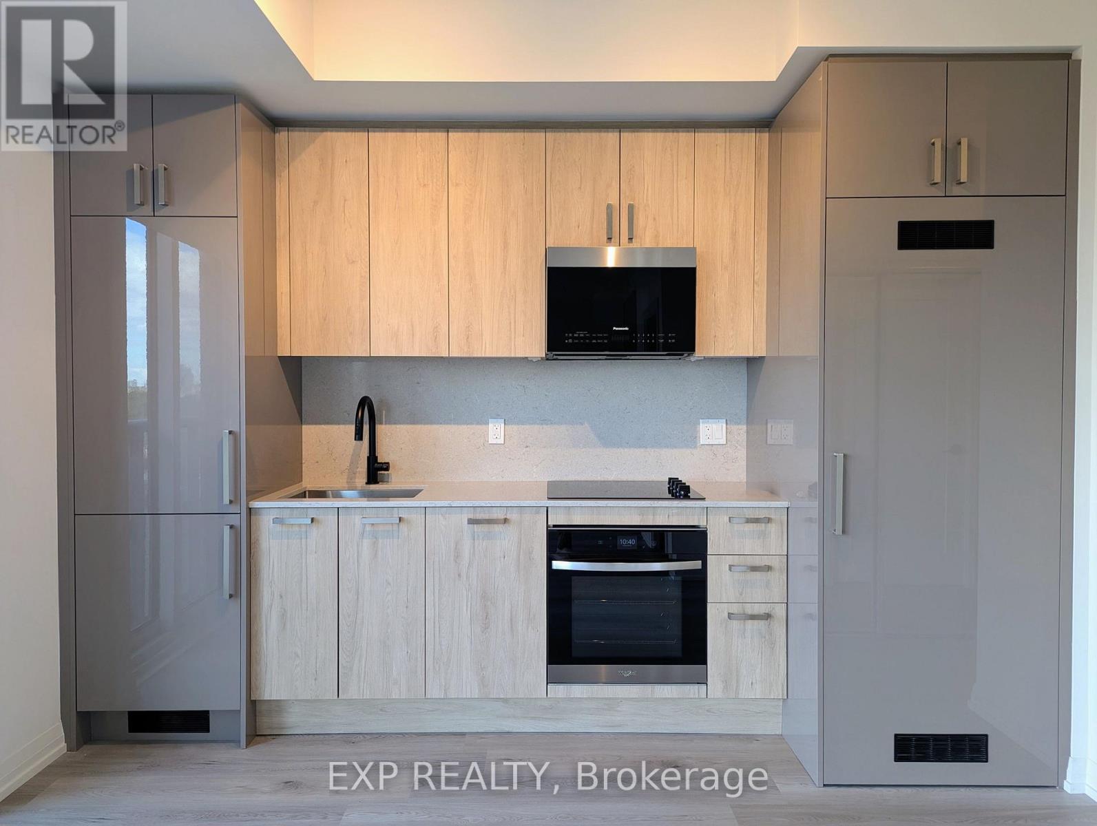 814 - 280 DUNDAS STREET W, Toronto, Ontario