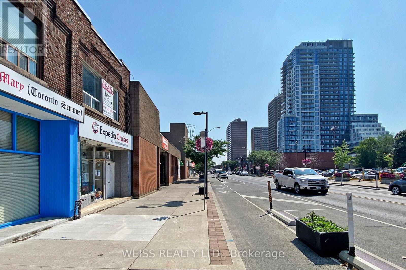 2466 Danforth Avenue, Toronto, Ontario  M4C 1K9 - Photo 2 - E13670086