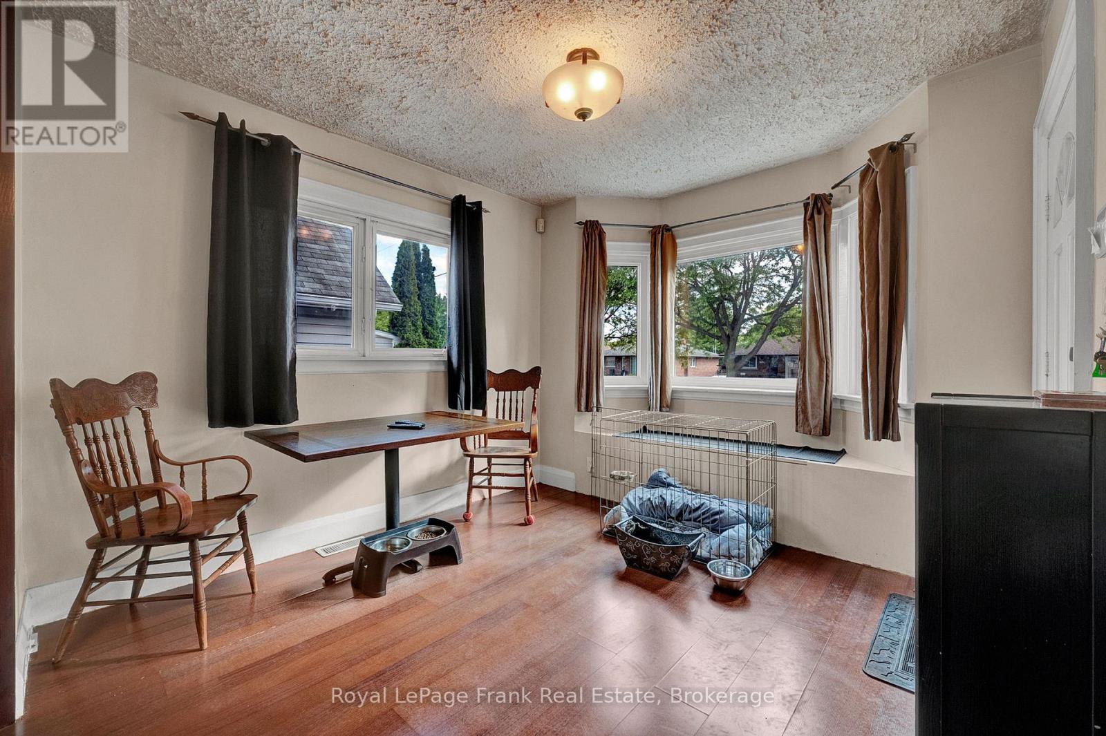 121 Cromwell Avenue, Oshawa, Ontario  L1J 4T5 - Photo 6 - E13670038