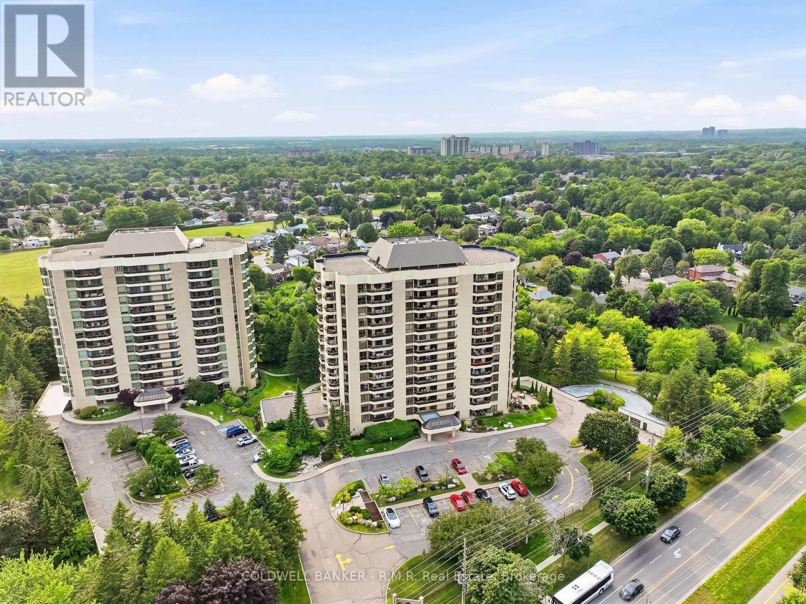 305 - 900 WILSON ROAD N, Oshawa, Ontario