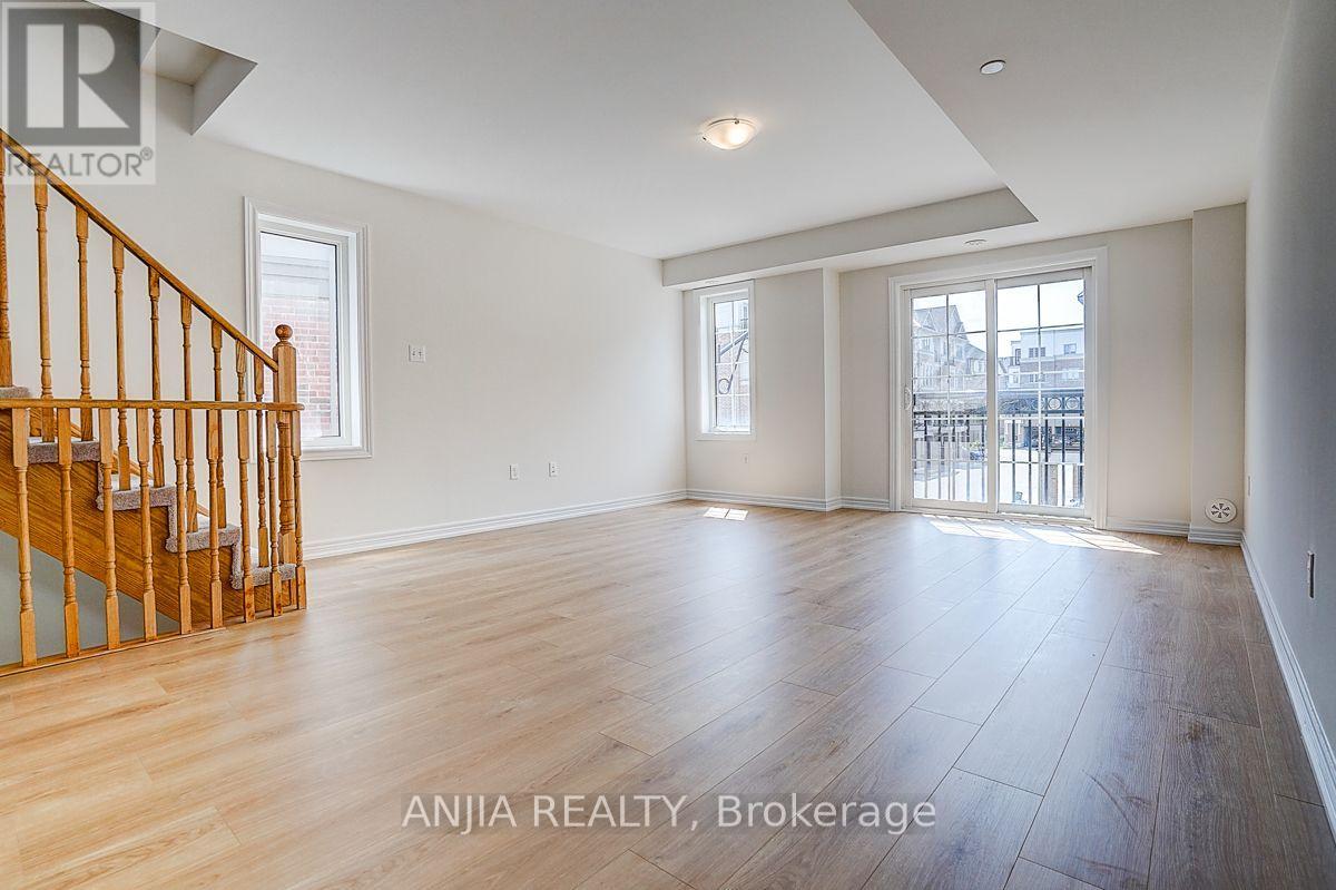 2641 Eaglesham Path, Oshawa, Ontario  L1L 0M7 - Photo 6 - E13670260