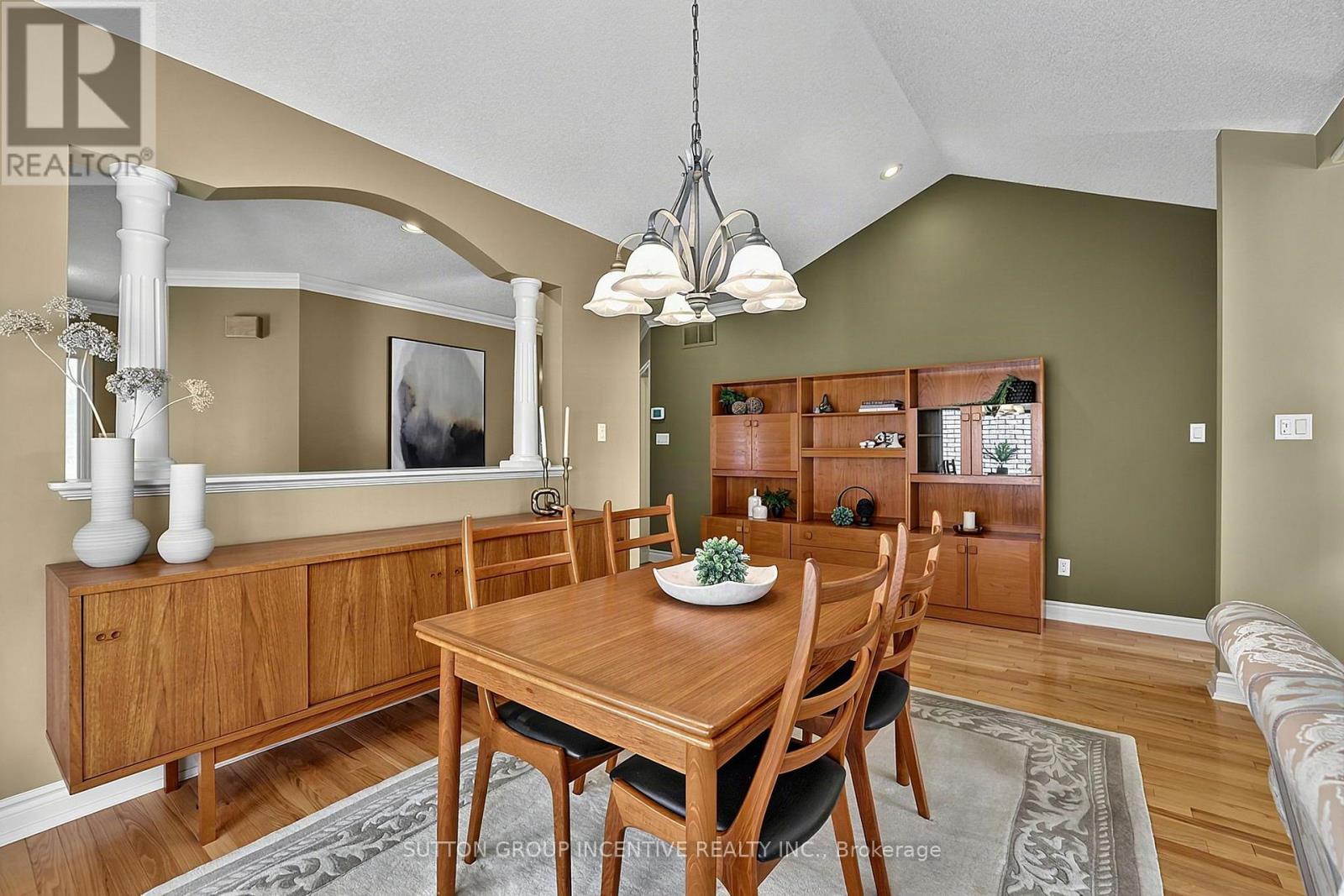 13 Renaissance Point, New Tecumseth, Ontario L9R 2H8 - Photo 14 - N13670148