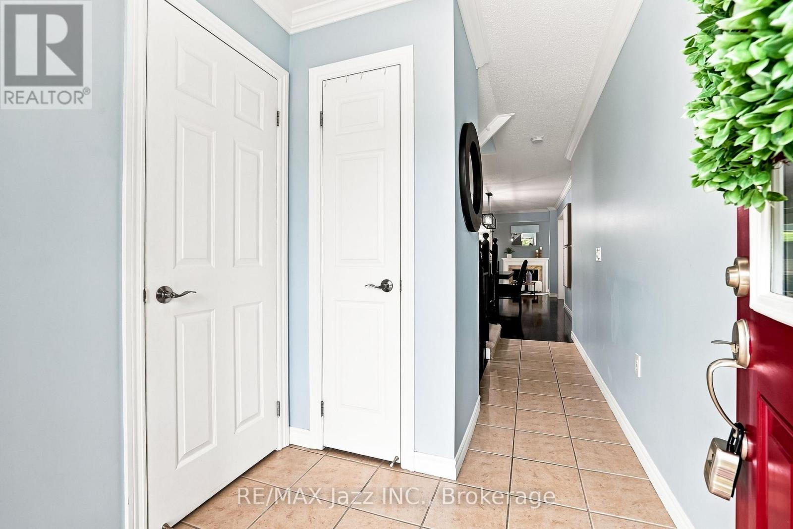 1333 Wadebridge Crescent, Oshawa, Ontario  L1K 3B2 - Photo 10 - E13671720
