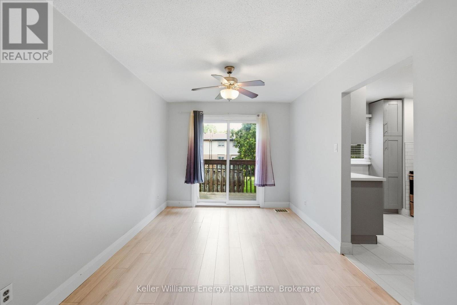 105 - 700 Harmony Road N, Oshawa, Ontario  L1K 1S2 - Photo 8 - E13670210