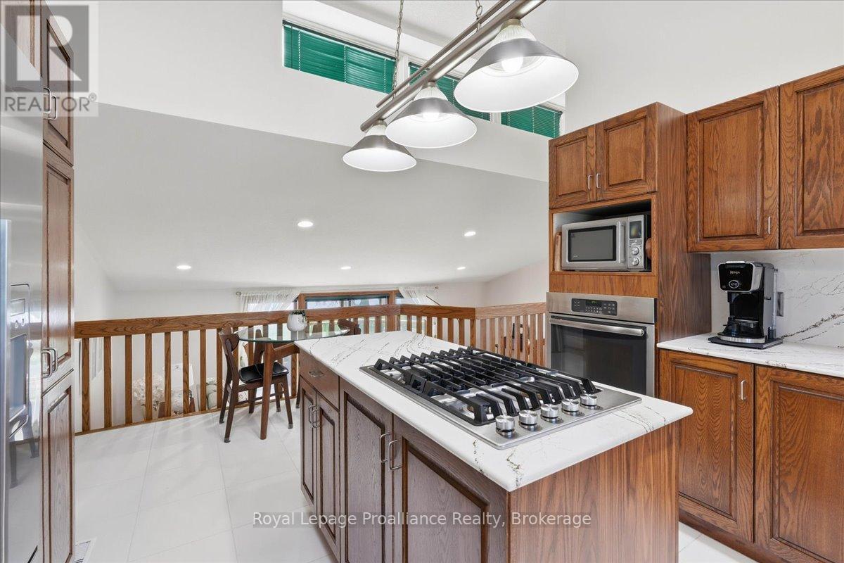 40 Wallbridge Circle, Prince Edward County, Ontario  K8N 4Z7 - Photo 12 - X13538594