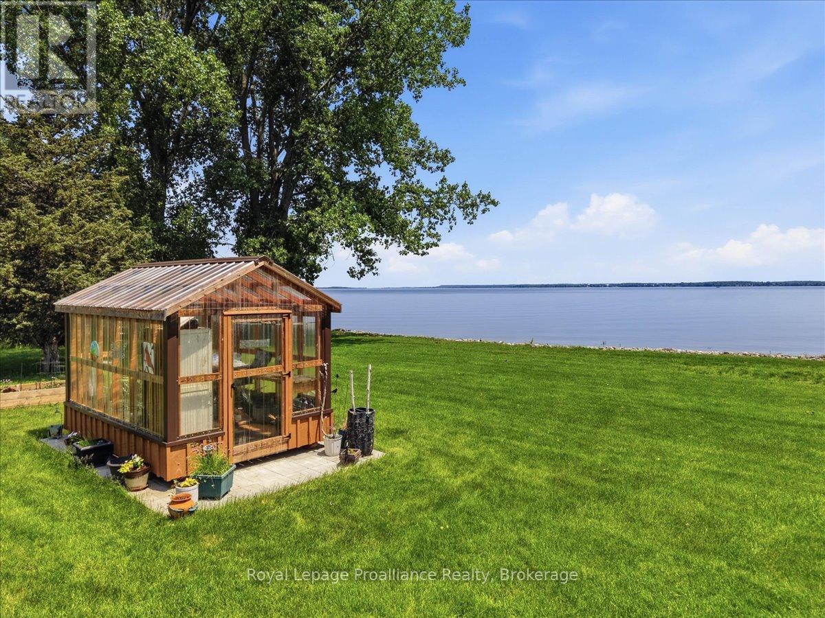 40 Wallbridge Circle, Prince Edward County, Ontario  K8N 4Z7 - Photo 36 - X13538594