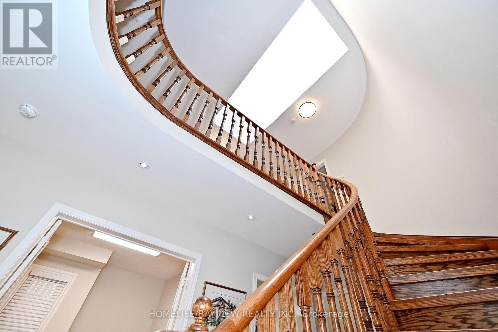 58 Thornbrook Court, Vaughan, Ontario  L4J 7X4 - Photo 31 - N13670198