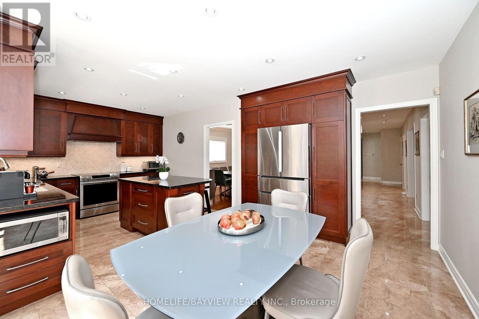 58 Thornbrook Court, Vaughan, Ontario  L4J 7X4 - Photo 16 - N13670198