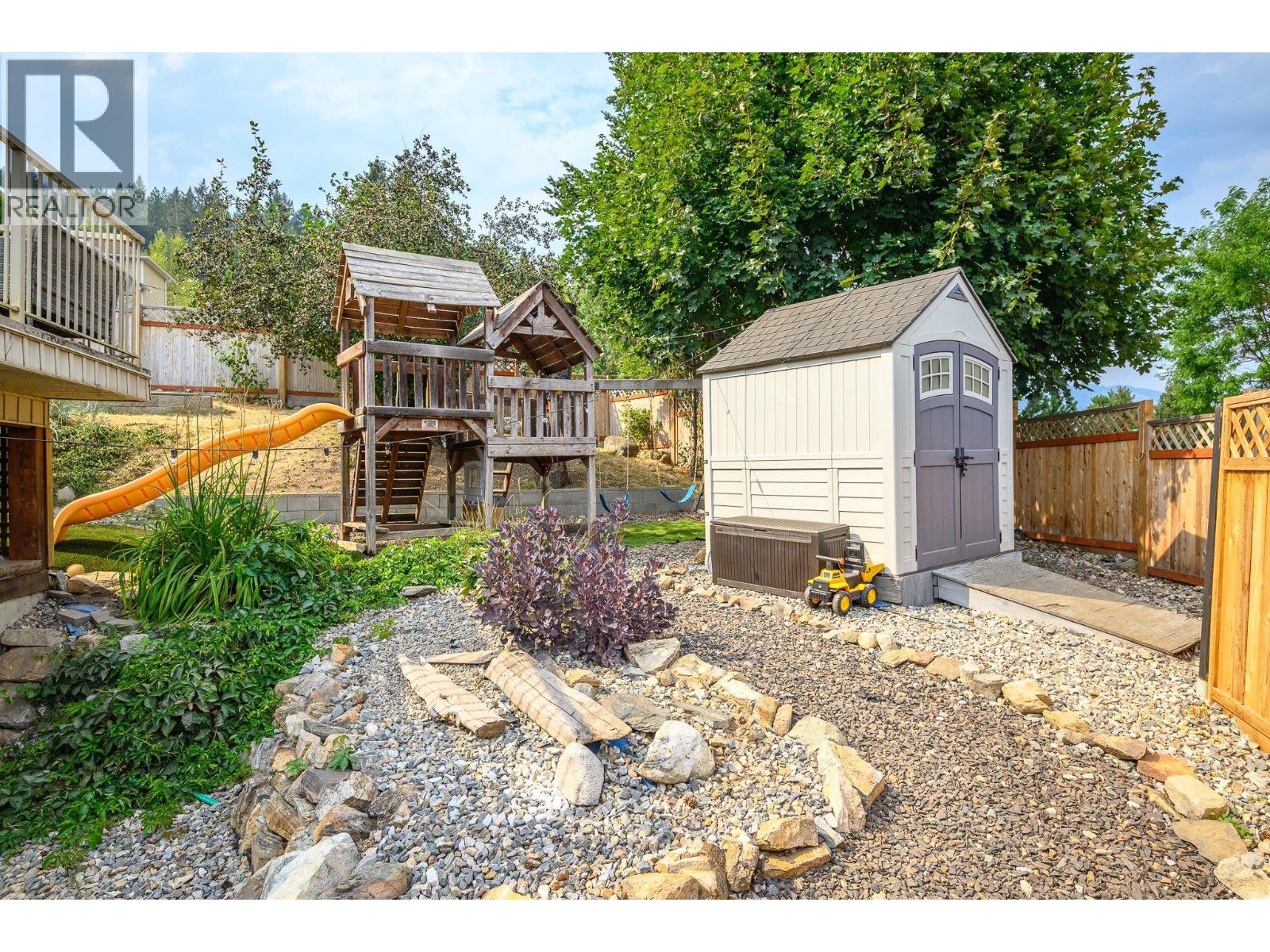 2040 Skyview Crescent, Lumby, British Columbia  V0E 2G0 - Photo 31 - 10397306