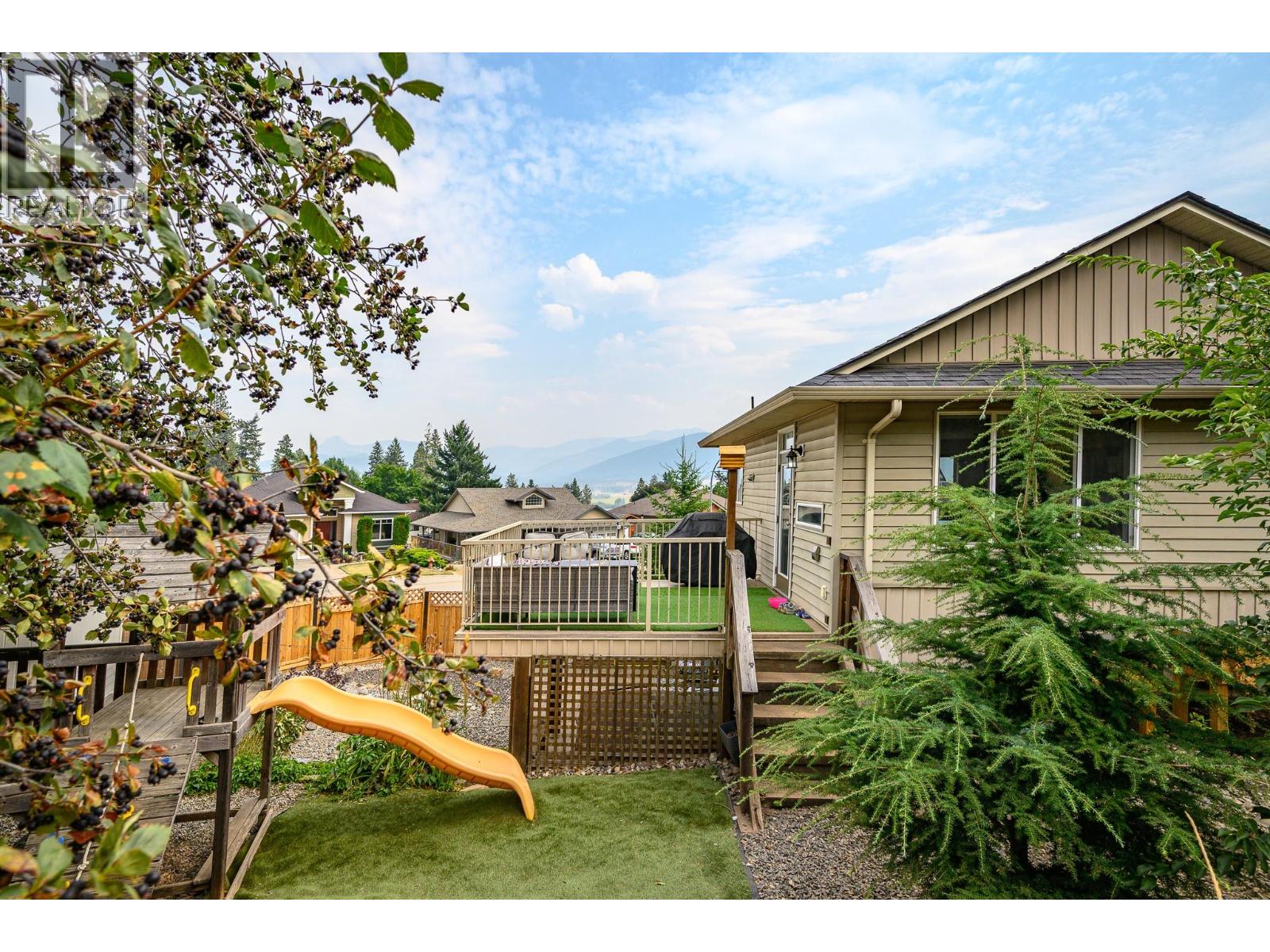 2040 Skyview Crescent, Lumby, British Columbia  V0E 2G0 - Photo 34 - 10397306