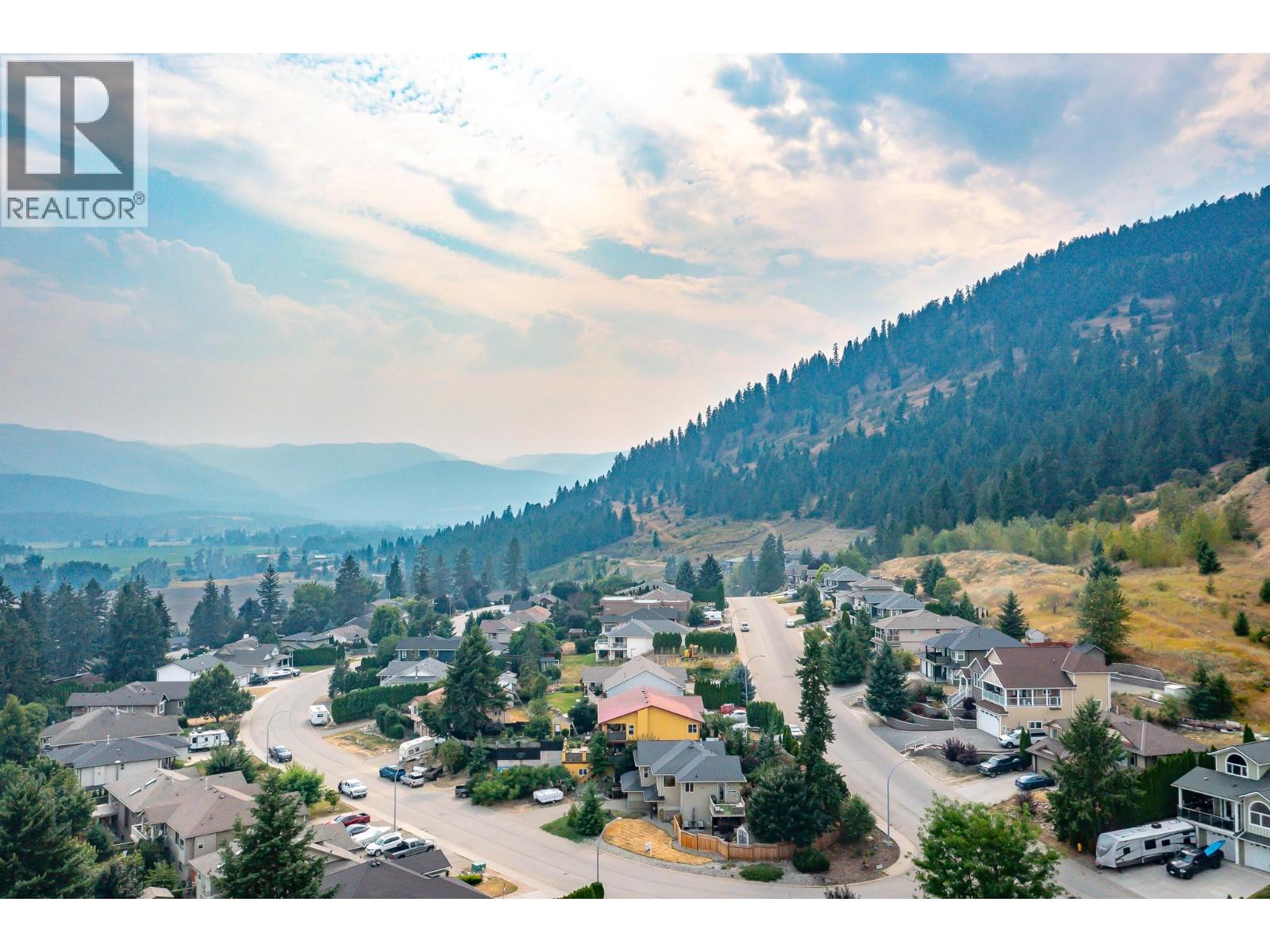 2040 Skyview Crescent, Lumby, British Columbia  V0E 2G0 - Photo 45 - 10397306