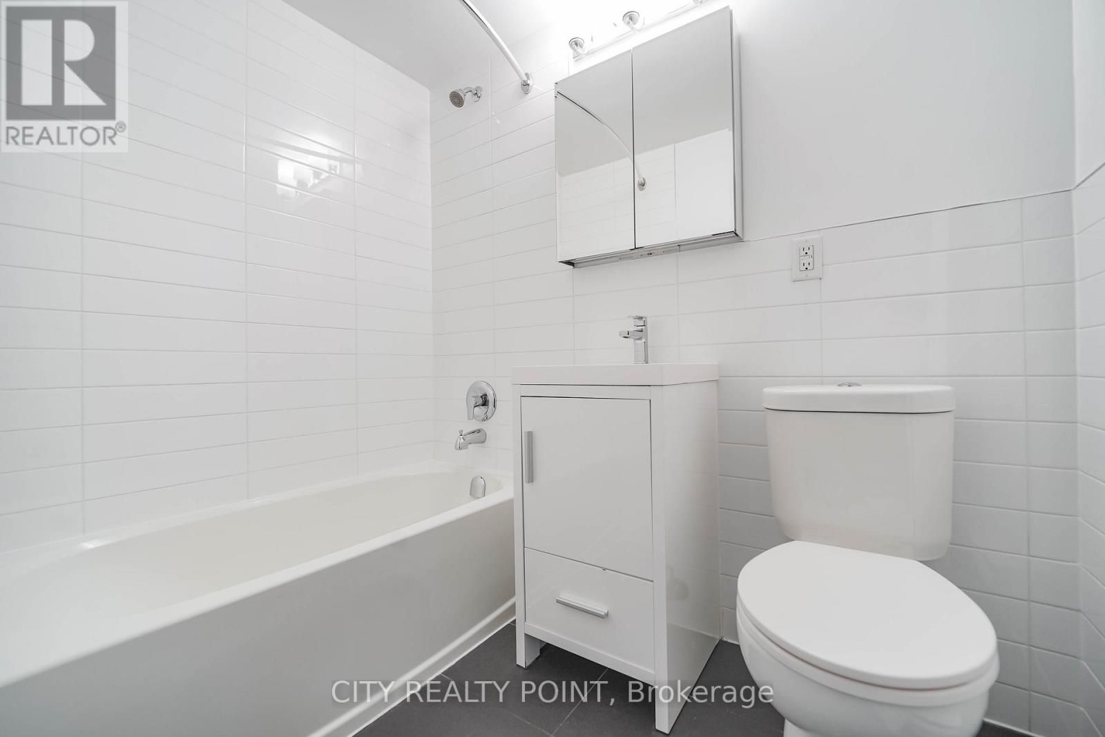 1204 - 55 Isabella Street, Toronto, Ontario  M4Y 1M8 - Photo 13 - C13670218