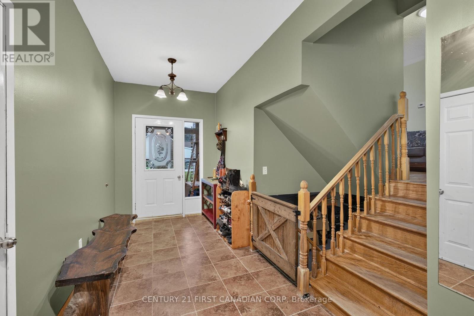213 Fourth Street, West Elgin, Ontario  N0L 2C0 - Photo 7 - X13670088