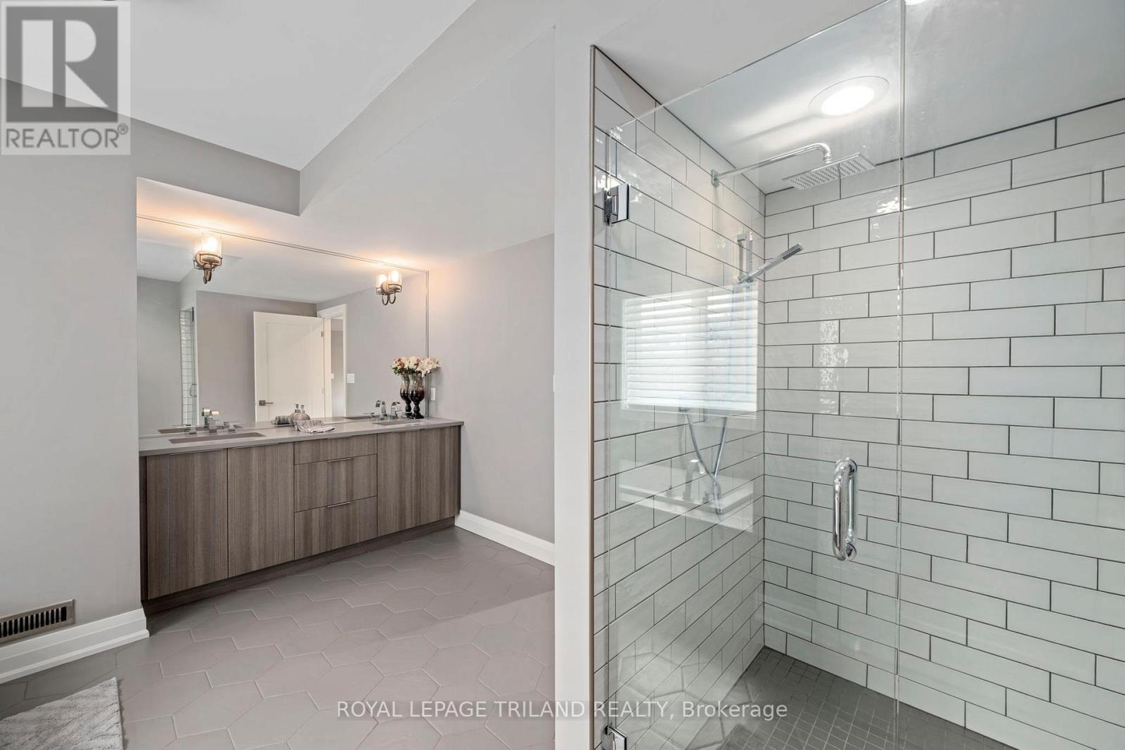 1010 Longworth Road, London South, Ontario  N6K 0C9 - Photo 38 - X13670196