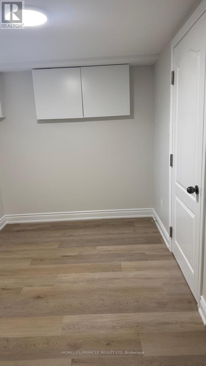 6 Kitson Drive, Toronto, Ontario  M1M 3C8 - Photo 19 - E13670266